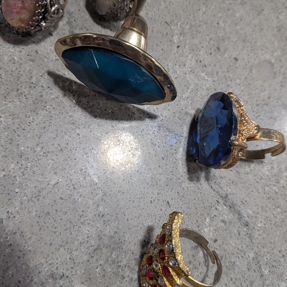 Assorted Ring Bundle - Picture 4 of 5